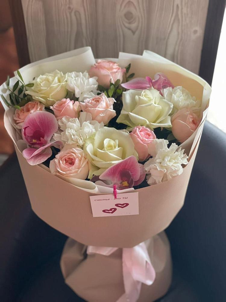 Букет цветов из: Орхидеи, Розы и Гвоздики в Ис