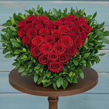 Цветочная композиция из Розы в виде сердца #REPLACE_PRED# Ис