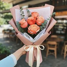 Букет цветов из:  Розы в Ис