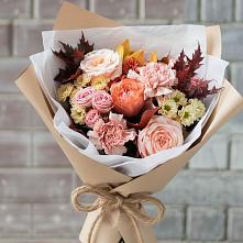 Букет цветов из:  Гвоздики, Хризантемы и Розы в Ис