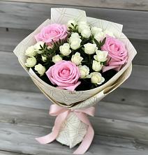Букет цветов из:  Розы в Ис