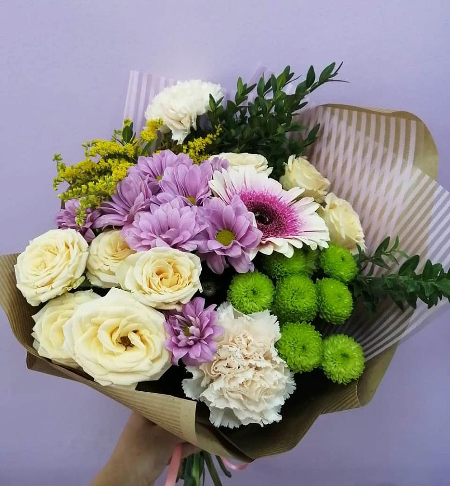 Букет цветов из: Хризантемы, Розы, Гвоздики и Герберы в Ис