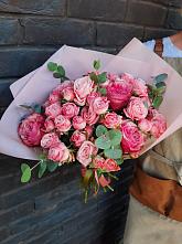 Букет цветов из:  Розы в Ис