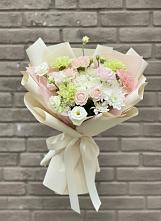Букет цветов из:  Гвоздики, Розы, Лизиантусы и Хризантемы в Ис