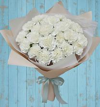 Букет цветов из:  Гвоздики в Ис