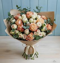 Букет цветов из:  Альстромерии и Розы в Ис