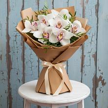 Букет цветов из:  Орхидеи и Розы в Ис