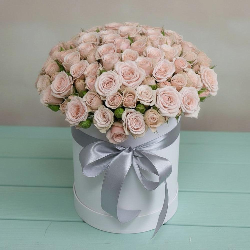 Цветочная композиция из Розы в шляпной коробке в Ис